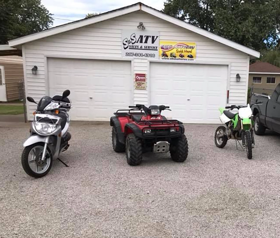 S&S ATV Sales & Service - garage shop location - fixed up motorcycles and ATV - Carlinville, IL